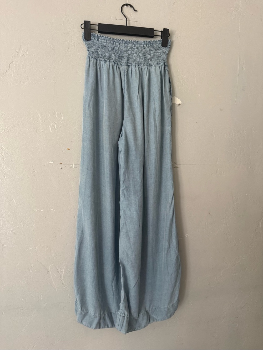 Joie Chambray Smocked Waist Wide Leg Light Blue Jumpsuit - Picture 6 of 7